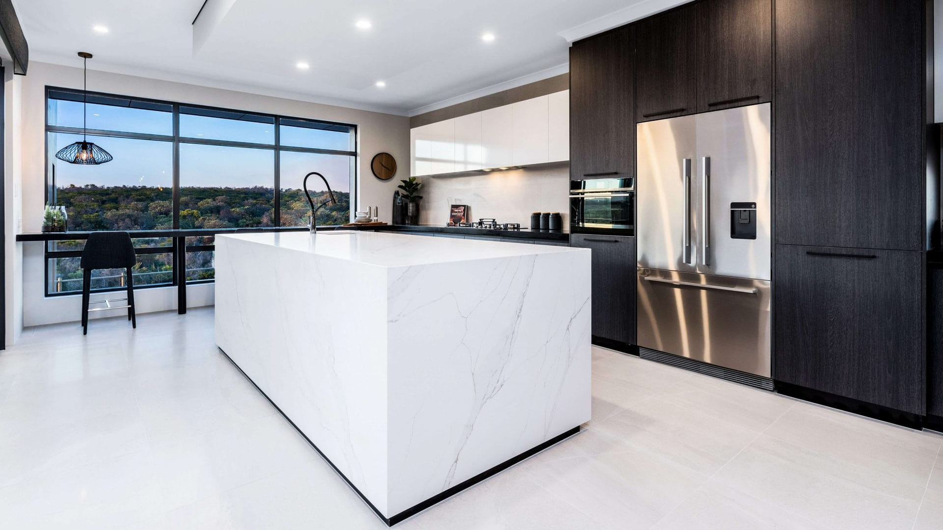 //lccommercialinterior.com.au/wp-content/uploads/2020/04/slider2-3.jpg
